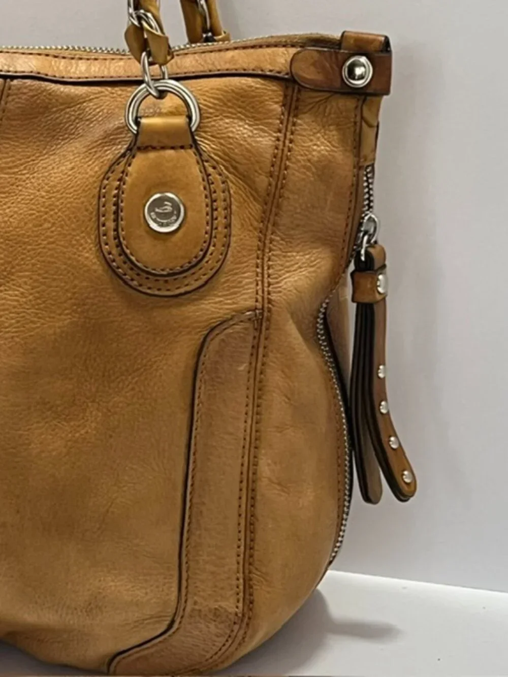B. Makowsky Leather Hobo Shoulder Bag Chain Strap Multi Zip Pockets Camel w/CoA - Picture 3 of 16